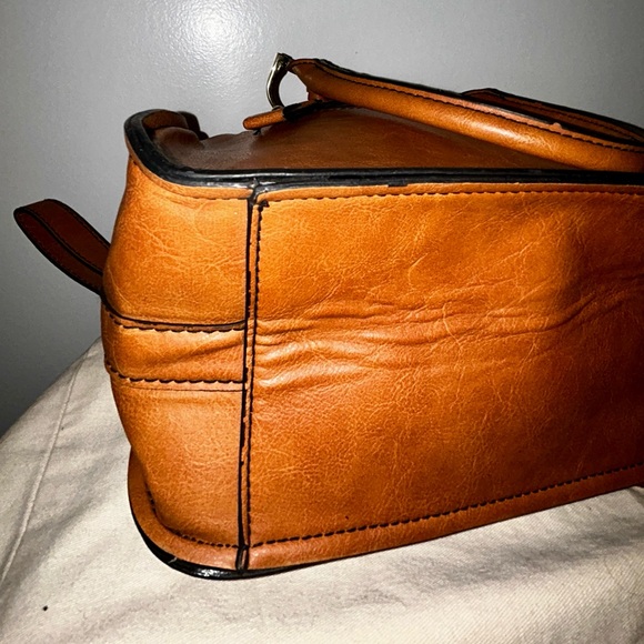 London Fog Tan Leather Tote with Gold Accents and crossbody strap. - Picture 7 of 10